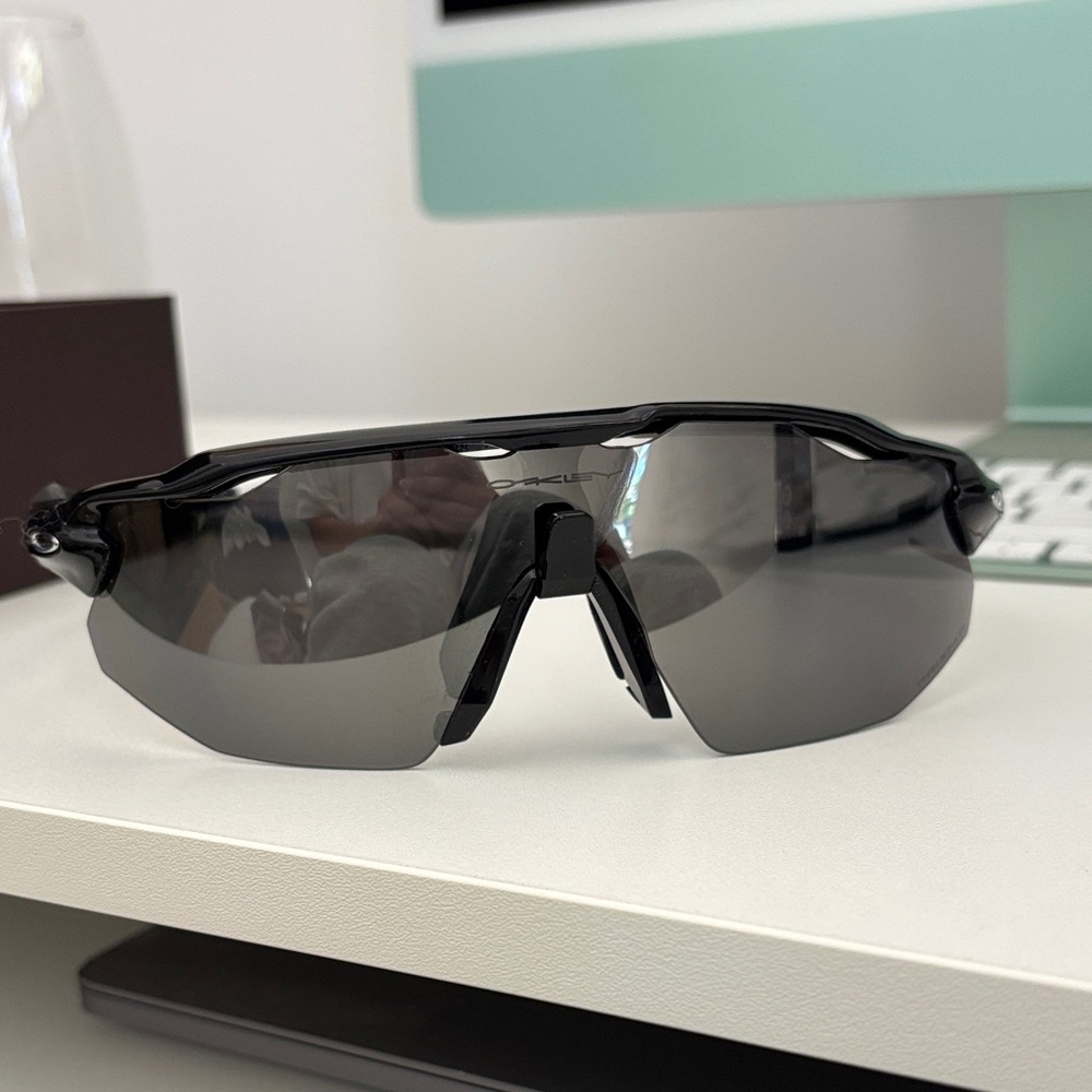 Oakley Black and Gray Men's Sunglasses